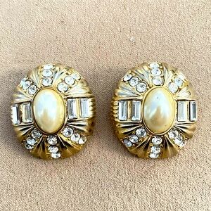 Clip Vintage Earrings